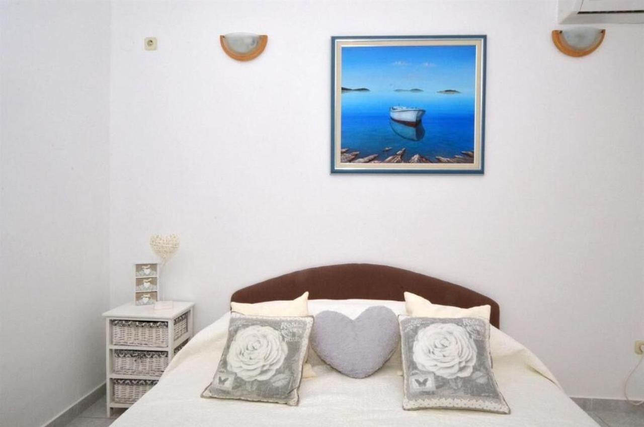 Apartments Sandy 罗戈兹尼察 外观 照片